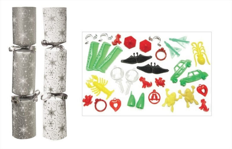 50 silver and white snowflake printed Christmas Crackers